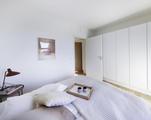 Nybygget 2-værelses lejlighed med altan og god planløsning i Tingbjerg