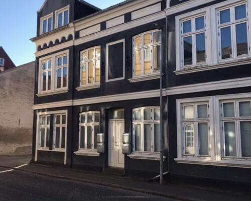 Fin 2-værelses lejlighed