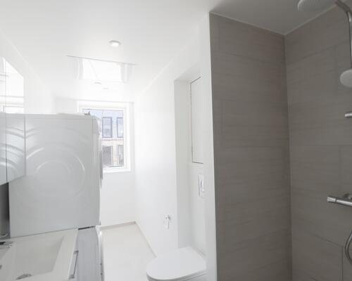 Flot og moderne bolig med dejligt udeområde og lukket gårdmiljø i hjertet af Nørresundby