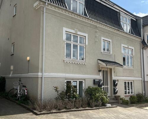 Nydelig stor 3. værelses lejlighed i rolige omgivelser