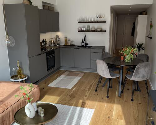 Nyere penthouse lejlighed fra 2023