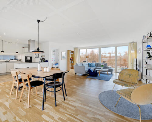 Dejligt 4-værelses rækkehus med have