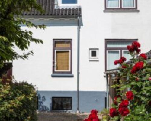 Møbleret 3-værelses lejlighed med parkering