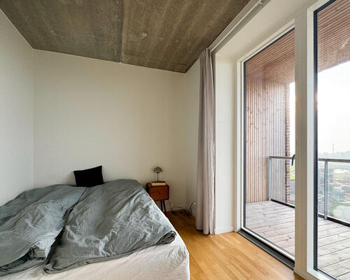 Fantastisk lejlighed med 3 altaner, atriumgård og panoramaudsigt