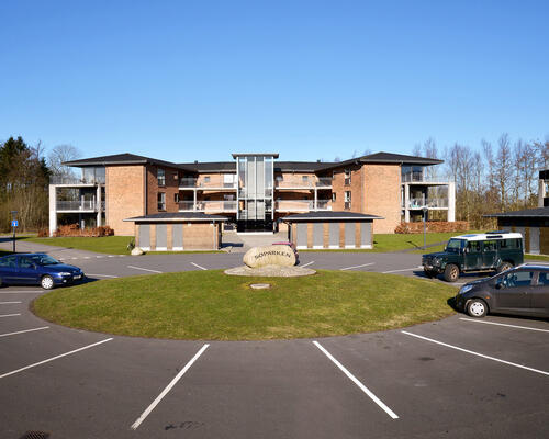 2 VÆRELSES LEJLIGHED PÅ 1.SAL I SØPARKEN