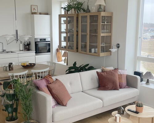 Eksklusiv penthouse med stor tagterrasse og fjordudsigt