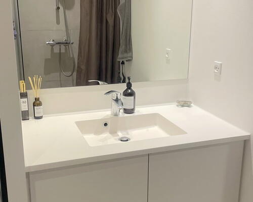 Eksklusiv penthouse med stor tagterrasse og fjordudsigt