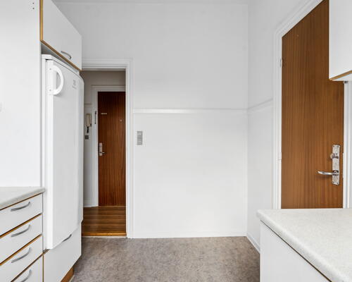 God 2 værelses med altanKUN 1 MÅNEDS DEPOSITUM