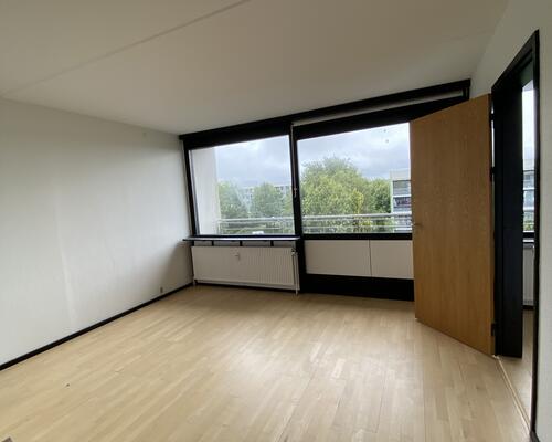 Rummelig 4. værelses lejlighed med 2 toiletter