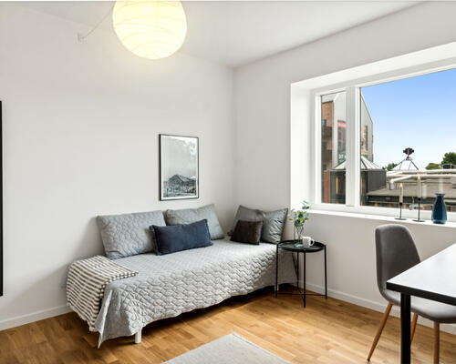 Skøn 3-værelses lejlighed med altan.