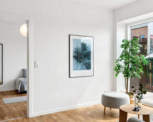 Skøn 3-værelses lejlighed med altan.