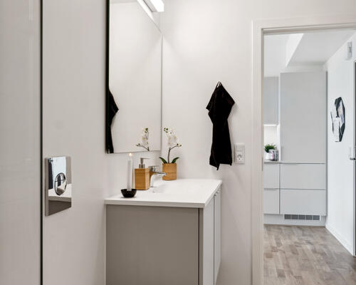 Skøn 3-værelses lejlighed med altan.