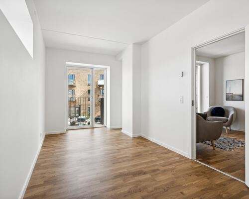 Moderne 4-værelses med stor terrasse og lækkert køkken-alrum