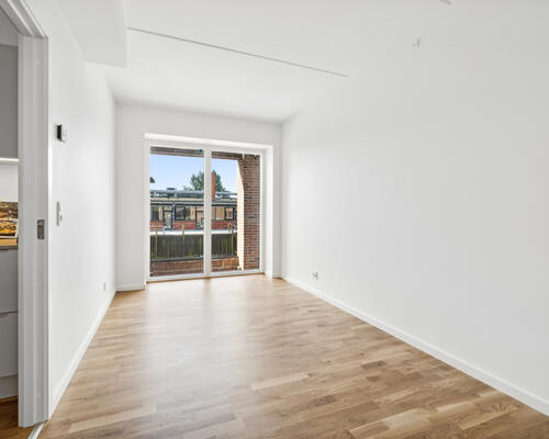 Moderne 4-værelses med stor terrasse og lækkert køkken-alrum