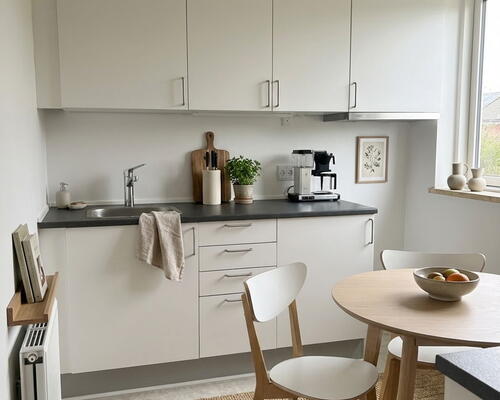 Lyst 2-værelses rækkehus i ét plan med privat terrasse, parkering og ladestander