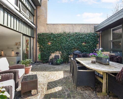 Skøn stort townhouse i det attraktive område på Sophienbergvej