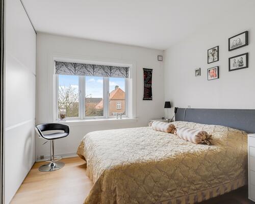 Stor 2-værelses i Centrum med alt i hvidevarer