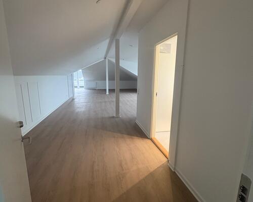 Flot stor nyopført 2. Værelses lejlighed