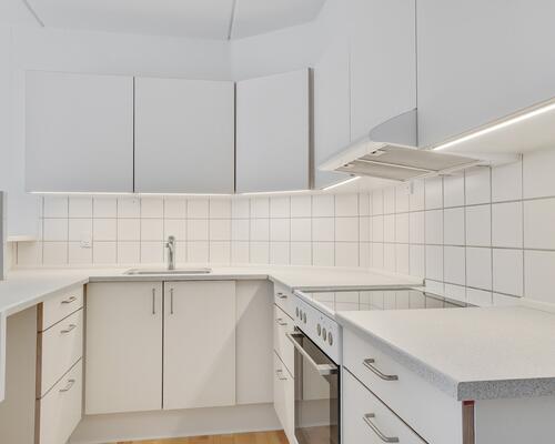 Attraktiv 3'er med sydvendt altan - nabo til Ceres Byen