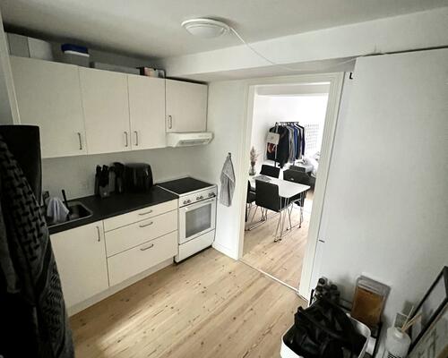 Skøn lille lys lejlighed