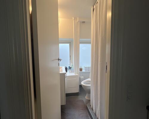 Skøn lille lys lejlighed