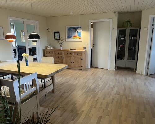 Kom og bo i skønne Hou (Østjylland)