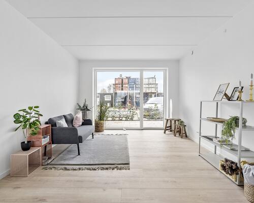 Lækker 2-vær. lejlighed med egen terrasse i nyopført ejendom i Hasselager.