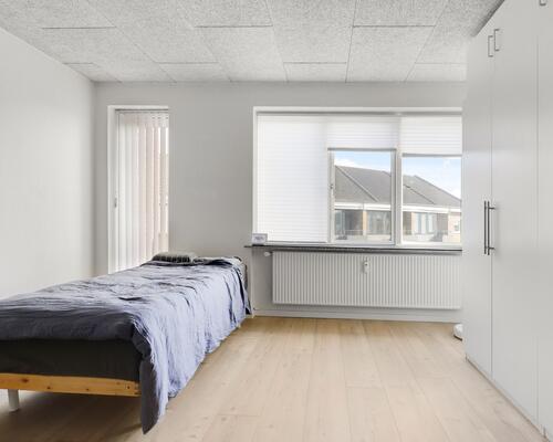 Flot renoveret 3-værelses lejlighed i centrum