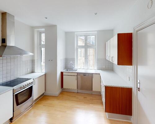 Central lejlighed med lys og charme i Aalborg