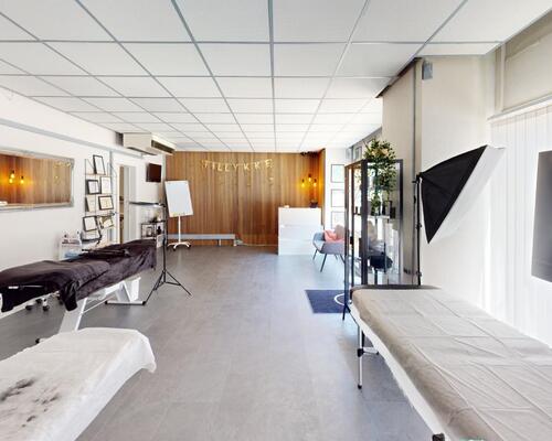 Rummelig lejlighed i hjertet af Aalborg med livlig atmosfære