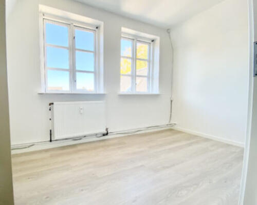 Flot 3-værelses lejlighed i Hjallerup