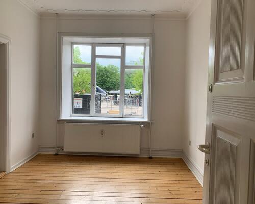 Lys lejlighed i hjertet af Aalborg med skønne parker nær ved