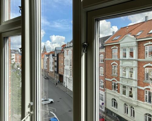 Indbydende lejlighed med charmerende atmosfære i Aalborg midtby