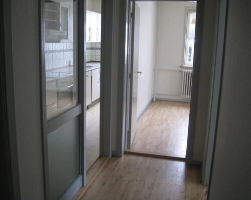 Lys og rummelig 4 værelses lejlighed i Odense C