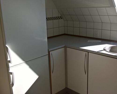 Lys 2 værelses lejlighed med altan i Nyborg