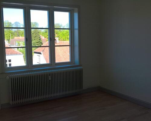 Lys 2 værelses lejlighed med altan i Nyborg