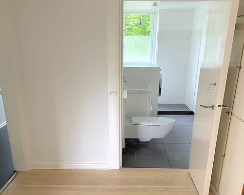 Skøn møbleret lejlighed med altan | Hellerup