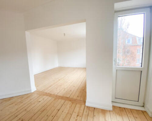 Nyrenoveret 3-værelses lejlighed i Aalborg centrum