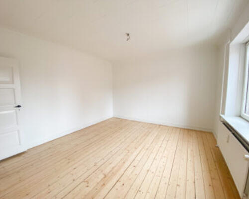 Nyrenoveret 3-værelses lejlighed i Aalborg centrum