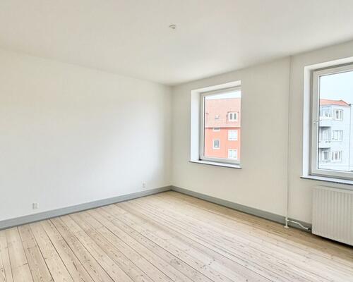 3 værelses – Reventlowsvej 78, 2. th. – Odense C