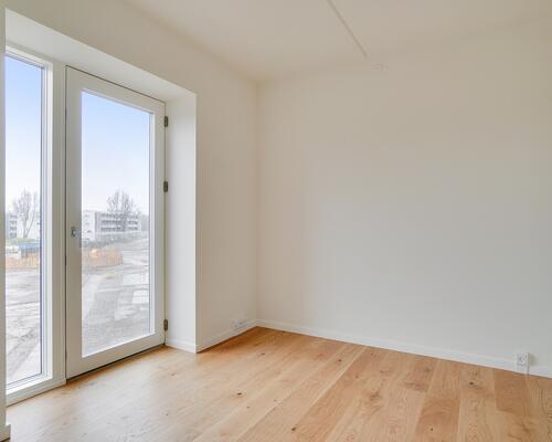 Moderne 3 værelses lejlighed med altan i Odense M