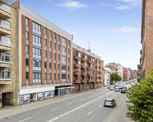 Indbydende lejlighed i hjertet af Aalborg med grønne områder