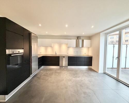 Lys og indbydende lejlighed i hjertet af Odense C