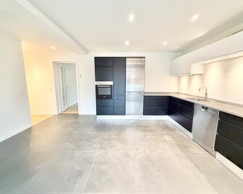 Lys og indbydende lejlighed i hjertet af Odense C