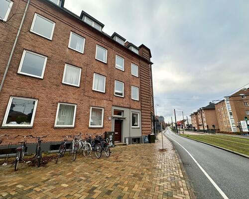 Indbydende 2 værelses lejlighed med moderne detaljer i Odense C