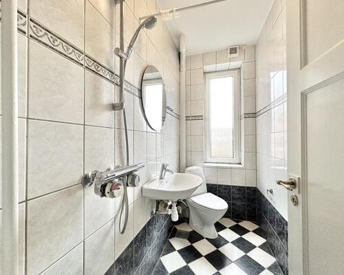 Indbydende 2 værelses lejlighed med moderne detaljer i Odense C