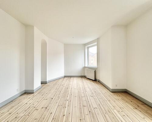 Indbydende 2 værelses lejlighed med moderne detaljer i Odense C