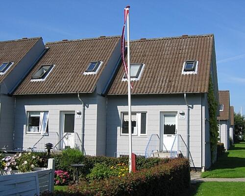 Moderne rækkehus med terrasse og have i Fredericia