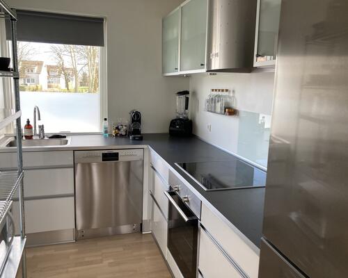 Moderne rækkehus med terrasse og have i Fredericia