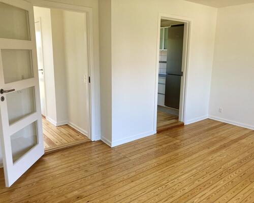 Moderne rækkehus med terrasse og have i Fredericia